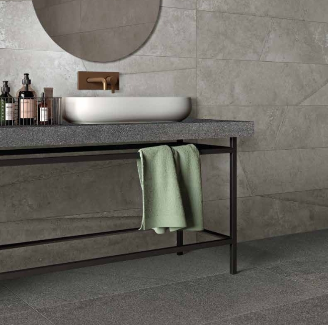 idee piastrelle bagno moderno